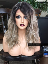 Load image into Gallery viewer, Ombre Blonde Wig